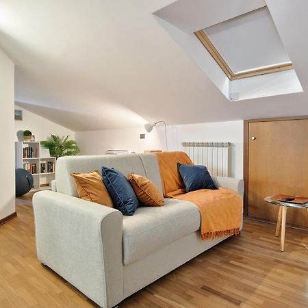5 Miglia Apartment La Mansarda A Collegno Exteriör bild